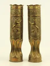 Trench Art set van 2 koperen kogelhuls vazen – kavel bij De Kringwinkel, Antwerpen