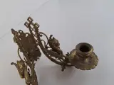 Antieke messing (of bronzen) piano- of wandkandelaar met twee armen – foto 3 – kavel bij De Kringwinkel, Waardamme