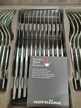 Luxe Keukenset: Novaline "Authentic Master Cooking" Messenset & 12-Persoons Bestekset in Koffers (Nieuwstaat) – foto 8 – kavel bij De Kringwinkel, Waardamme