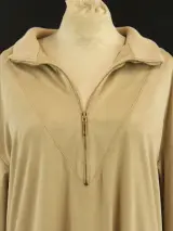 Marie Méro beige sweaterjurk in suedelook – foto 3 – kavel bij De Kringwinkel, Antwerpen
