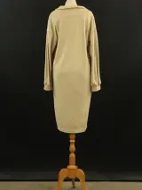Marie Méro beige sweaterjurk in suedelook – foto 7 – kavel bij De Kringwinkel, Antwerpen