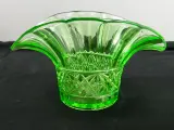Groen kristallen uranium vintage kom uit Tsjechoslowakije – kavel bij De Kringwinkel, Diest