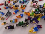 Set van diverse LEGO minifiguren – foto 6 – kavel bij De Kringwinkel, Heverlee
