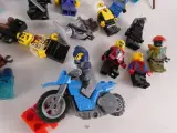 Set van diverse LEGO minifiguren – foto 7 – kavel bij De Kringwinkel, Heverlee
