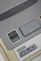 Super Nintendo Entertainment System + Game – foto 7 – kavel bij De Kringwinkel, Brecht