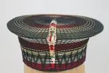 Traditionele Zuid-Afrikaanse Zulu-hoed – foto 4 – kavel bij De Kringwinkel, Brecht