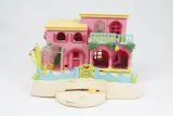Polly Pocket - Petland Hacienda Ranch House met speelfiguurtjes – kavel bij De Kringwinkel, Brecht