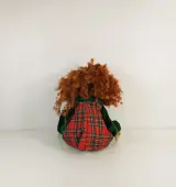 Folkmanis karakter-handpop met rood krulhaar en tartankleding – foto 3 – kavel bij De Kringwinkel, Turnhout