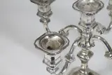 Klassieke verzilverde kandelaar – foto 2 – kavel bij De Kringwinkel, Brecht
