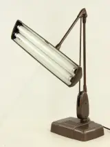 Dazor Model 1000 "Floating fixture" klassieke vintage industriële bureaulamp – foto 3 – kavel bij De Kringwinkel, Antwerpen