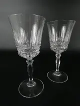 45 kristallen wijnglazen met geslepen decoratie – foto 4 – kavel bij De Kringwinkel, Heverlee