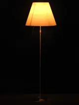 D13 Costanza staande lamp – Paolo Rizzatto voor Luceplan – foto 8 – kavel bij De Kringwinkel, Antwerpen