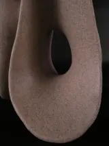 Abstracte keramische sculptuur in beige tinten – foto 6 – kavel bij De Kringwinkel, Heverlee