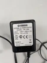 Elektronisch drumstel Yamaha DTX450K met accessoires – foto 3 – kavel bij De Kringwinkel, Sint-Niklaas