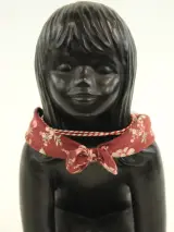 Emiel (Emanuel) Laskaris keramisch Sculptuur 'Zittend Meisje' – ca. 1960/1970 – foto 7 – kavel bij De Kringwinkel, Antwerpen