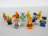 Verzameling LEGO-minifiguren met accessoires – foto 3 – kavel bij De Kringwinkel, Heverlee