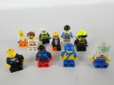 Verzameling LEGO-minifiguren met accessoires – foto 7 – kavel bij De Kringwinkel, Heverlee