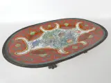 Ovaal decoratief porseleinen schaal op metalen pootjes – foto 2 – kavel bij De Kringwinkel, Heverlee