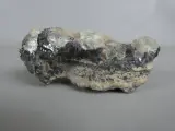 Collectie van drie verschillende mineralen en kristallen – foto 6 – kavel bij De Kringwinkel, Diest