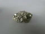 Collectie van drie verschillende mineralen en kristallen – foto 7 – kavel bij De Kringwinkel, Diest