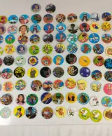 Verzameling Flippo's met album en diverse figuren – foto 4 – kavel bij De Kringwinkel, Turnhout