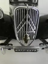 3 modelauto's – Citroën Traction Avant, Peugeot 302 Darl’Mat Roadster & Anson Peerless – foto 4 – kavel bij De Kringwinkel, Heverlee