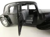 3 modelauto's – Citroën Traction Avant, Peugeot 302 Darl’Mat Roadster & Anson Peerless – foto 10 – kavel bij De Kringwinkel, Heverlee