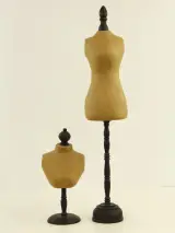 Set van 2 decoratieve mini-paspoppen / juwelenhouders – kavel bij De Kringwinkel, Antwerpen