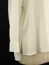 Sandro damesblouse in ivoorwit (EU 40 (M/L) – foto 5 – kavel bij De Kringwinkel, Antwerpen