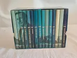 Collectie James Bond boeken in doos – foto 2 – kavel bij De Kringwinkel, Oudenaarde