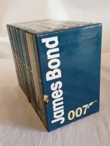 Collectie James Bond boeken in doos – foto 3 – kavel bij De Kringwinkel, Oudenaarde