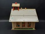 Fisher-Price Schoolgebouw uit 1971 – foto 4 – kavel bij De Kringwinkel, Ninove