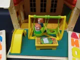 Fisher-Price Schoolgebouw uit 1971 – foto 7 – kavel bij De Kringwinkel, Ninove