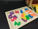 Fisher-Price Schoolgebouw uit 1971 – foto 8 – kavel bij De Kringwinkel, Ninove