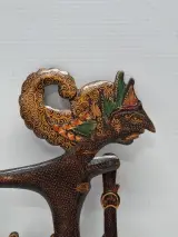 Decoratieve Javaanse Wayang Klitik pop - Raden Panji – foto 2 – kavel bij De Kringwinkel, Gent