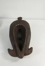 Lot van 3 Afrikaanse houten maskers – foto 5 – kavel bij De Kringwinkel, Turnhout