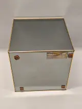Vintage Deknudt spiegelkubus - Hollywood Regency bijzettafel / sokkel - Made in Belgium – foto 8 – kavel bij De Kringwinkel, Gent