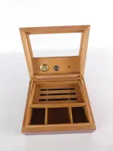 Houten sigarenbevochtiger (humidor) – foto 7 – kavel bij De Kringwinkel, Heverlee