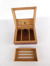 Houten sigarenbevochtiger (humidor) – foto 8 – kavel bij De Kringwinkel, Heverlee