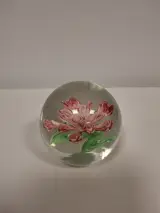 Set van 3 glazen presse-papiers met bloem- en bubbeldesign – foto 5 – kavel bij De Kringwinkel, Ronse