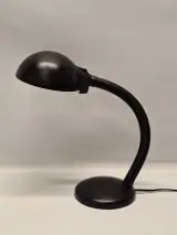 Vintage Massive bureaulamp – Belgische retro designklassieker in mat zwart – foto 6 – kavel bij De Kringwinkel, Gent