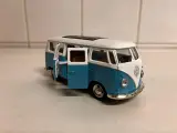 5 Volkswagen miniatuurbusjes – foto 6 – kavel bij De Kringwinkel, Liedekerke