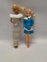Vintage Barbie & Skipper Poppen Lot - Mattel Poppen met Uitgebreide Kleding- en Accessoireset – foto 4 – kavel bij De Kringwinkel, Gent