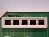 Vintage Tiger Electronics Touchdown Pinball (1988) - Elektronische Tafel Flipperkast in Doos – foto 7 – kavel bij De Kringwinkel, Gent