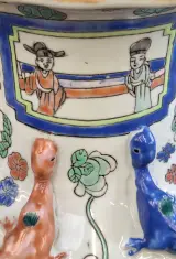 Set van 2 Chinese Famille Rose Canton vazen – foto 7 – kavel bij De Kringwinkel, Gent