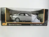 Set van 5 schaalmodellen van Maisto, in schaal 1:18 – foto 2 – kavel bij De Kringwinkel, Heverlee