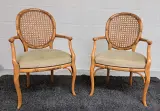 Set van 2 vintage rotan stoelen met armleuning – kavel bij De Kringwinkel, Turnhout