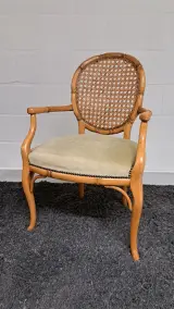Set van 2 vintage rotan stoelen met armleuning – foto 2 – kavel bij De Kringwinkel, Turnhout