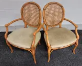 Set van 2 vintage rotan stoelen met armleuning – foto 9 – kavel bij De Kringwinkel, Turnhout