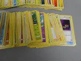 150 Pokémon kaarten in sword en shield blik – foto 5 – kavel bij De Kringwinkel, Diest